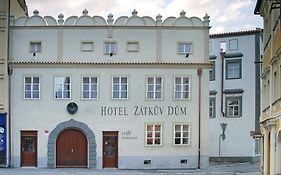 Hotel Zatkuv Dum
